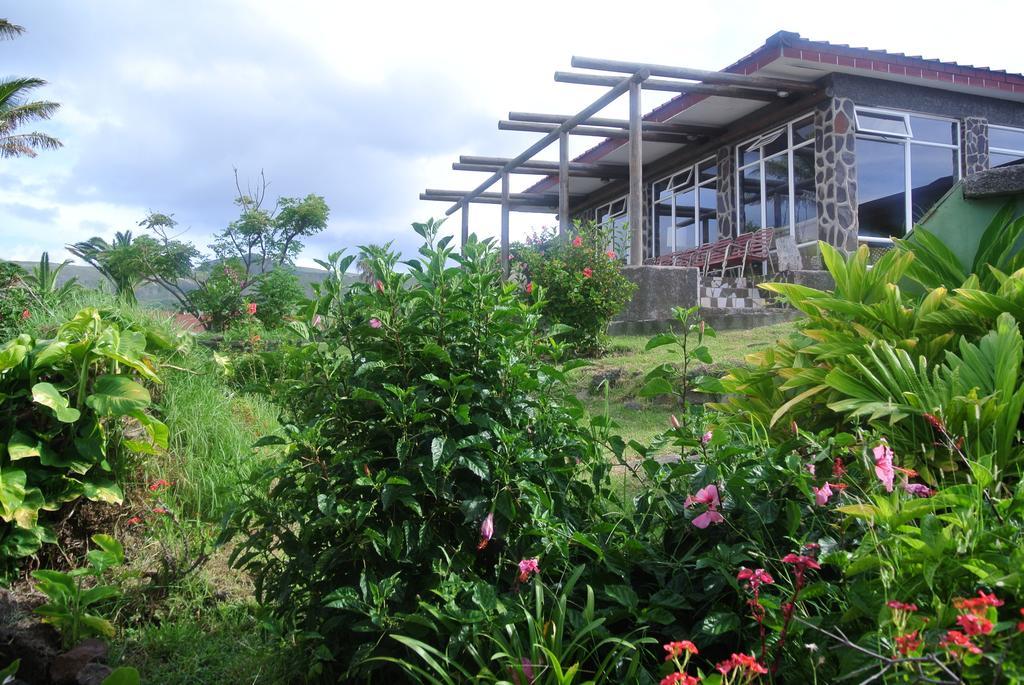 Iorana Isla De Pascua Hotel Hanga Roa Ngoại thất bức ảnh