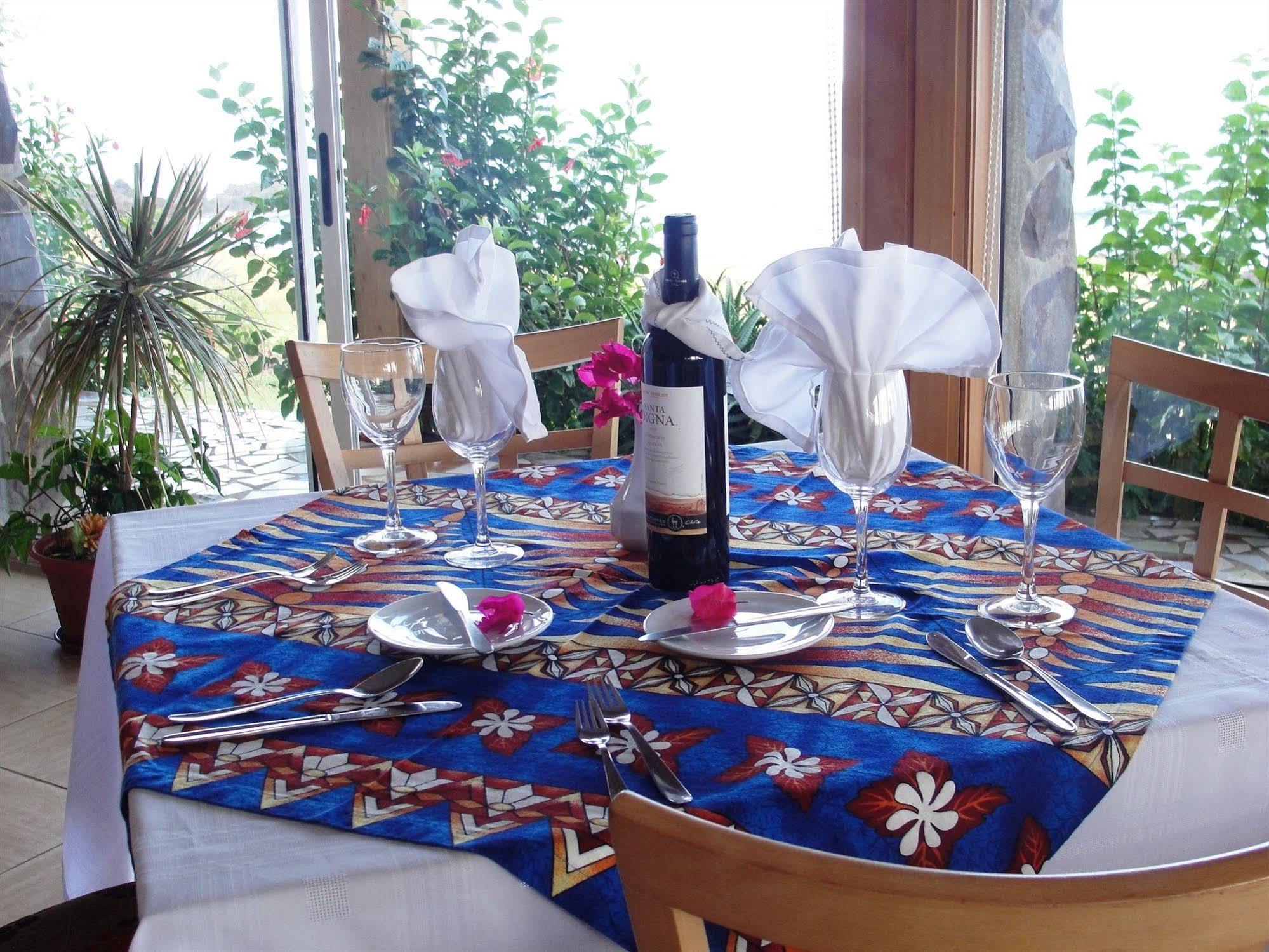 Iorana Isla De Pascua Hotel Hanga Roa Ngoại thất bức ảnh