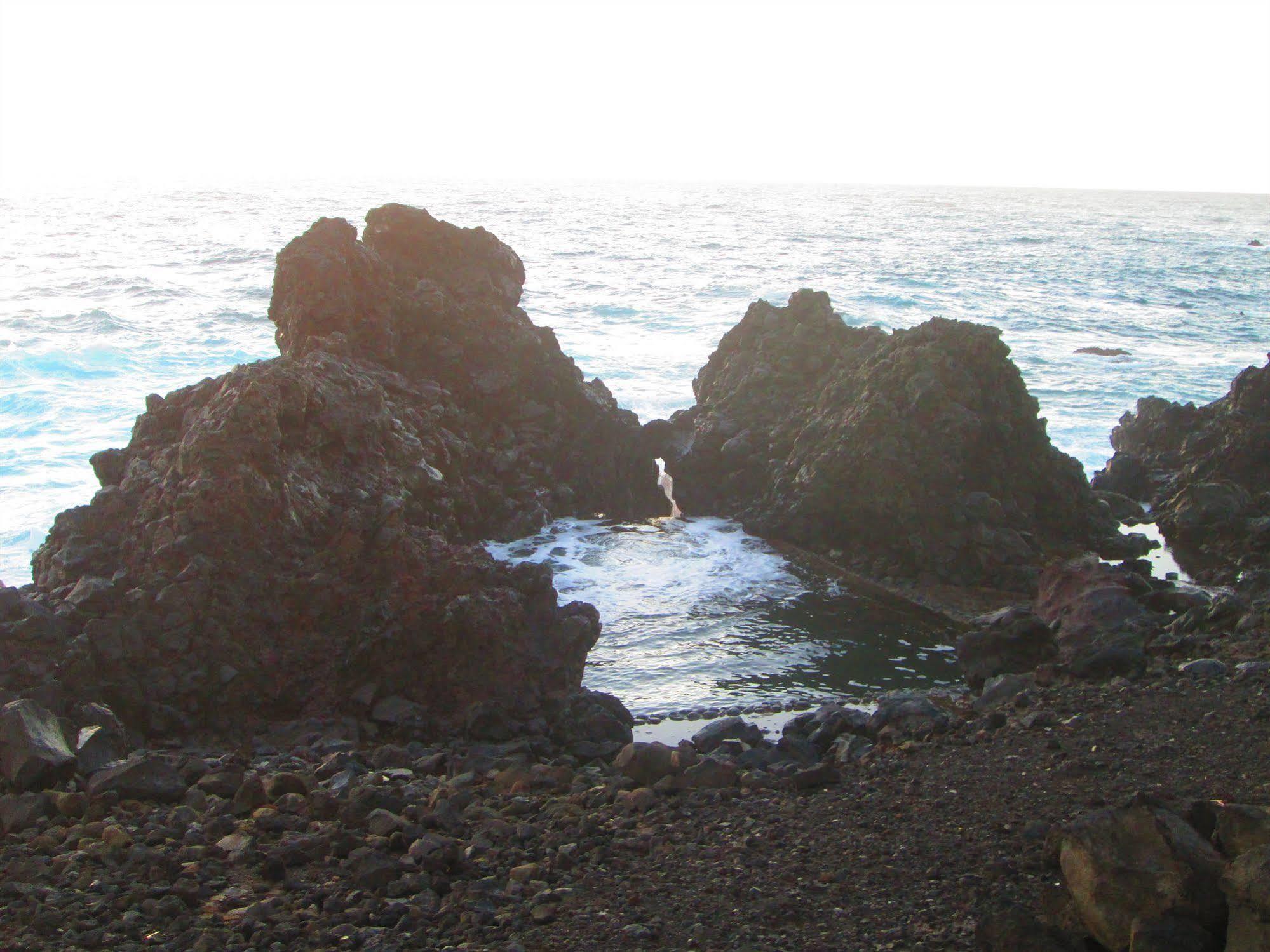 Iorana Isla De Pascua Hotel Hanga Roa Ngoại thất bức ảnh
