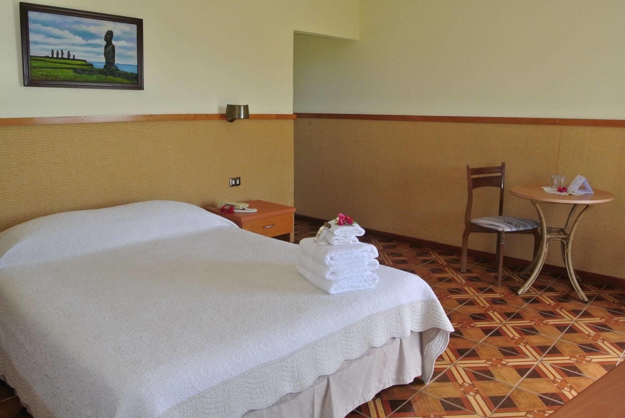 Iorana Isla De Pascua Hotel Hanga Roa Ngoại thất bức ảnh